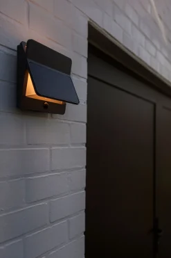 Aleta solar wandlamp