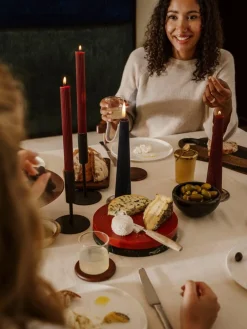 Geribde obelisk kaars