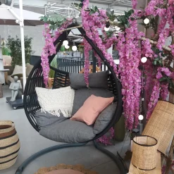 Hangstoel Globe zwart