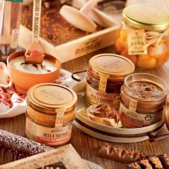 Hazelnoten, melk en gezouten boterkaramel boterhampasta