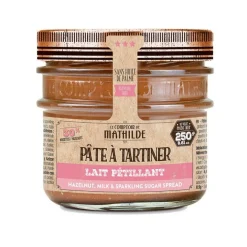 Hazelnoten, melk en sprankelende suiker boterhampasta