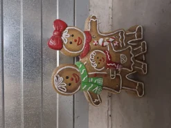 Peperkoek familie met lichtjes