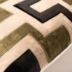 Sierkussen bellona raven