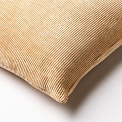 Sierkussen claudette almond