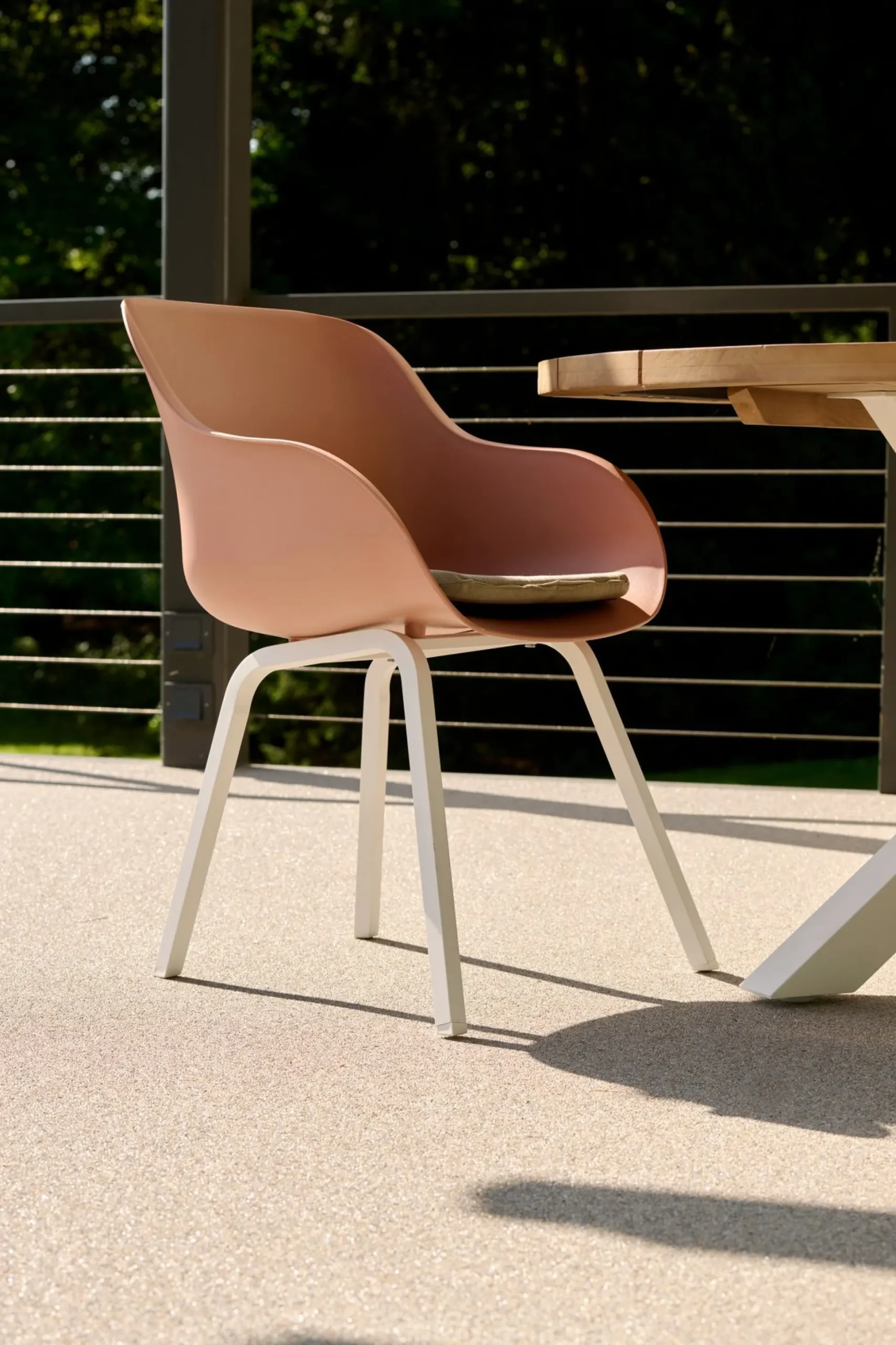 Stoel Le Soleil wit/roze